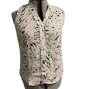 Womens Sleeveless Blouse - never worn